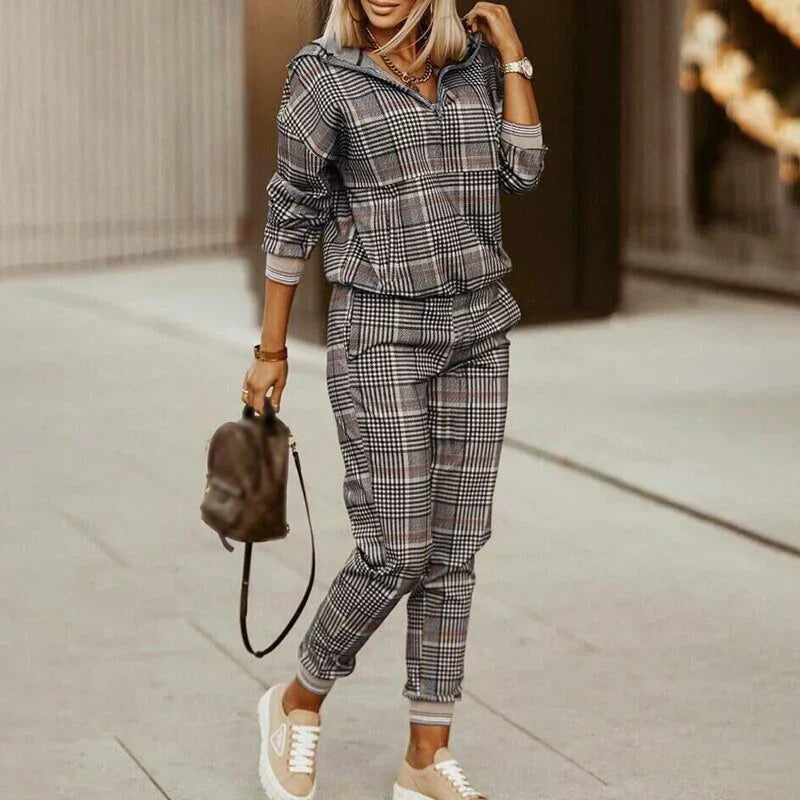Nicole | Women’s Relaxed Fit Zip Tracksuit Set