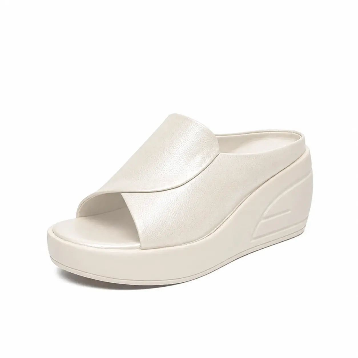 Cushioned wedge slip-on sandal in beige