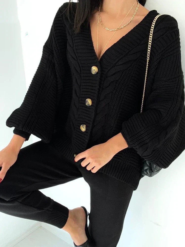 Ladies knitted two-part set | Knot closure vest, Slim Fit Broek, Casual Style