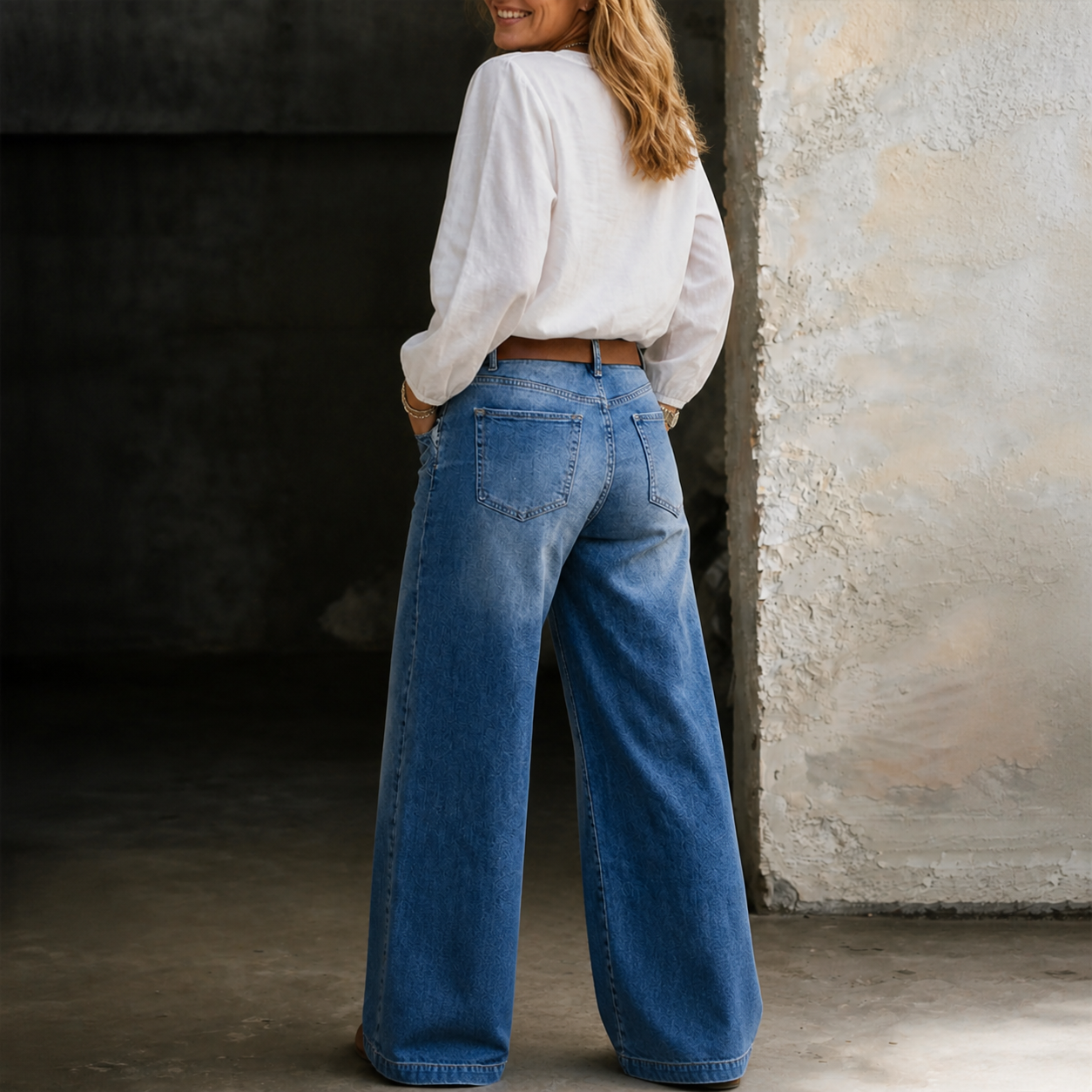 Vintage High-Waisted Jeans