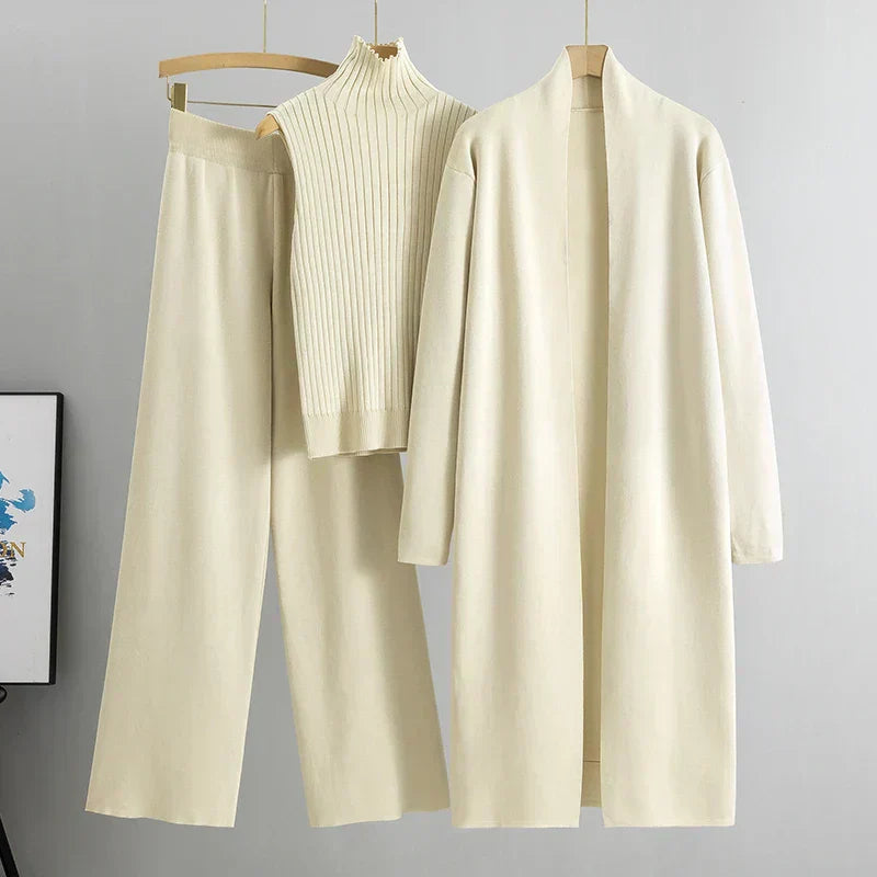 MAYA – ELEGANT 3-PIECE LOUNGE SET