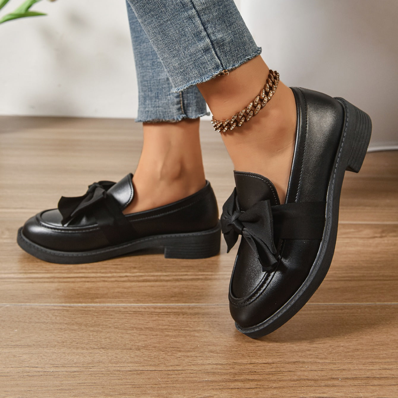 Orthopedic Bow Loafers